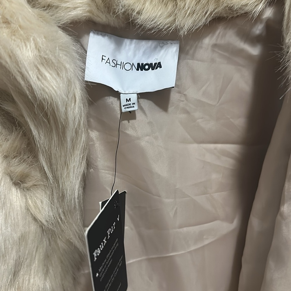 FashionNova Faux Fur Jacket in Cream - Picture 4 of 6